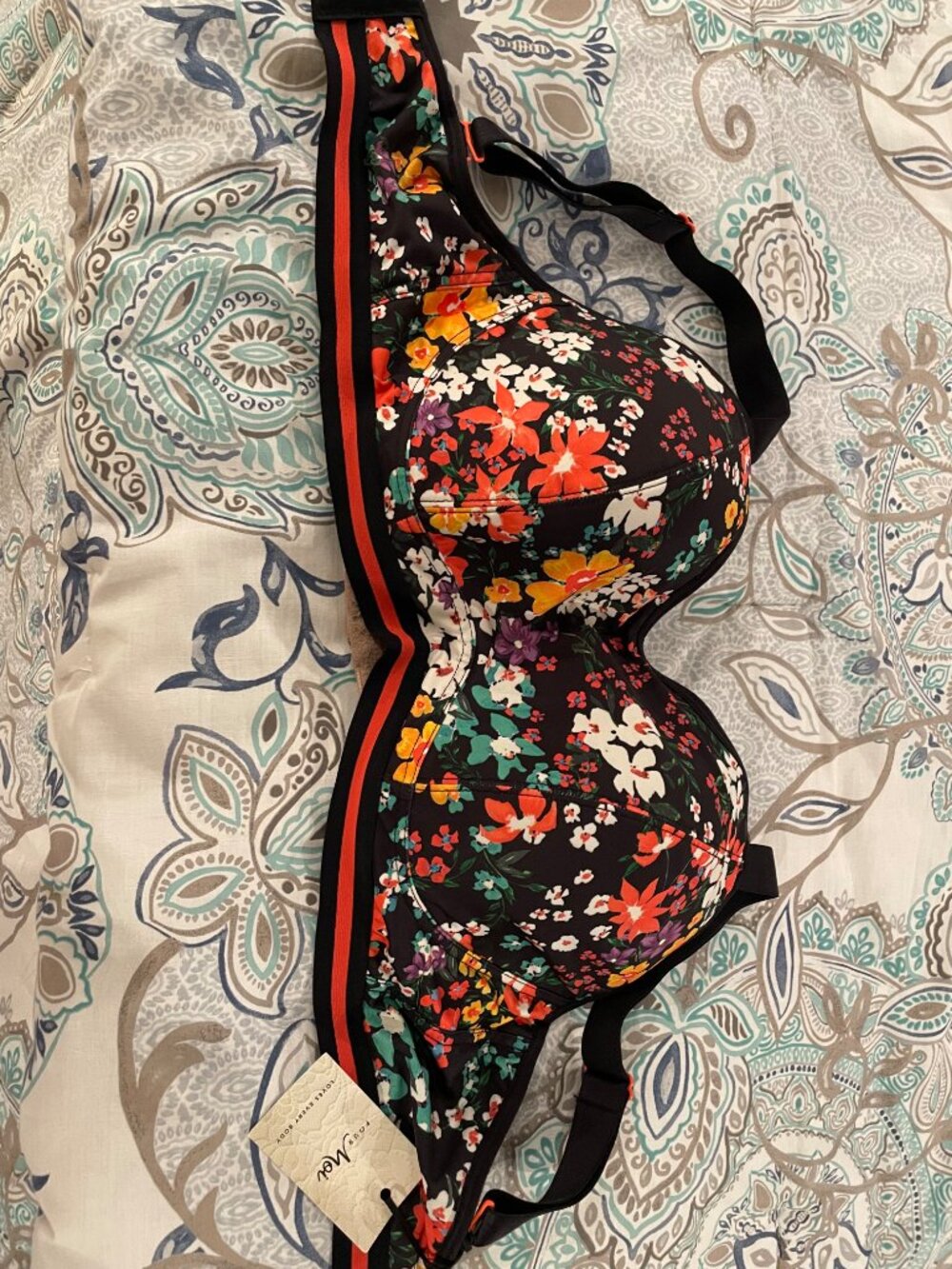 NWT Pour Moi Sports Bra